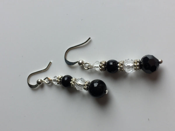 Boucles d’oreilles longues cristal et perles noirs black long Earrings Comme un ange