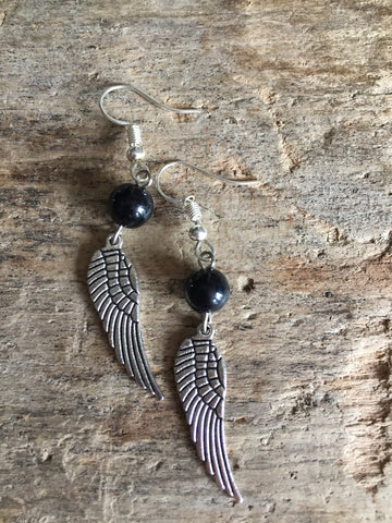 Boucles d’oreilles ailes d’ange perle noire Wing Angel Comme un ange