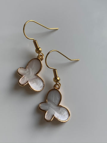 Boucles d’oreilles papillon blanc et or Comme un ange