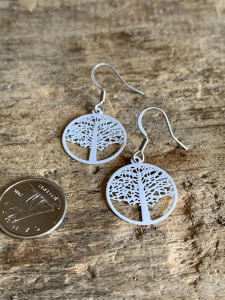 Boucles d’oreilles arbre de vie BLANC CROCHET STAINLESS STEEL Bijoux Arbre de Vie - Symboles de Protection et d'Harmonie Comme un ange