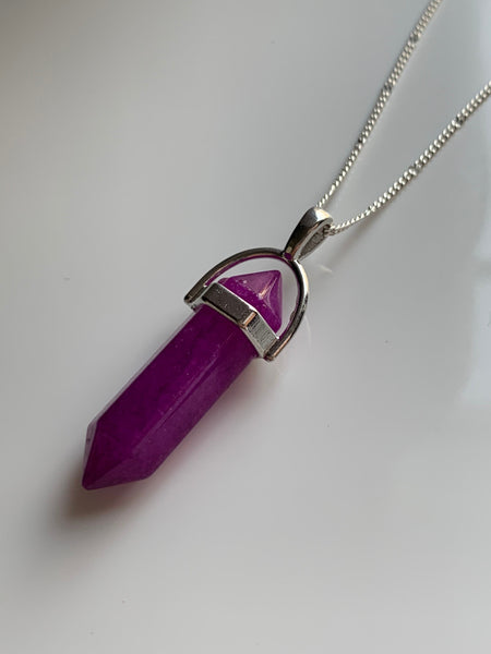 Collier pendule pierre mauve sur chaîne argent Comme un ange