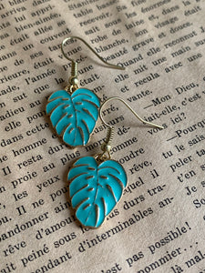 Boucles d’oreilles breloque feuille de palmier turquoise et or Comme un ange