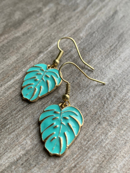 Boucles d’oreilles breloque feuille de palmier turquoise et or Comme un ange