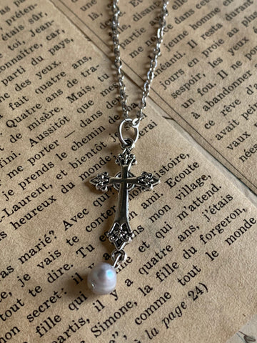 Collier breloque croix  argent Comme un ange