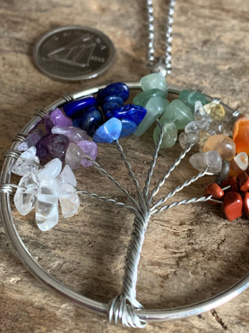 Collier arbre de vie  couleur chakras Comme un ange