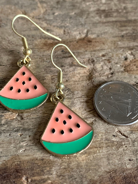 Boucles d’oreilles breloque melon d’eau rose water melon earrings Comme un ange