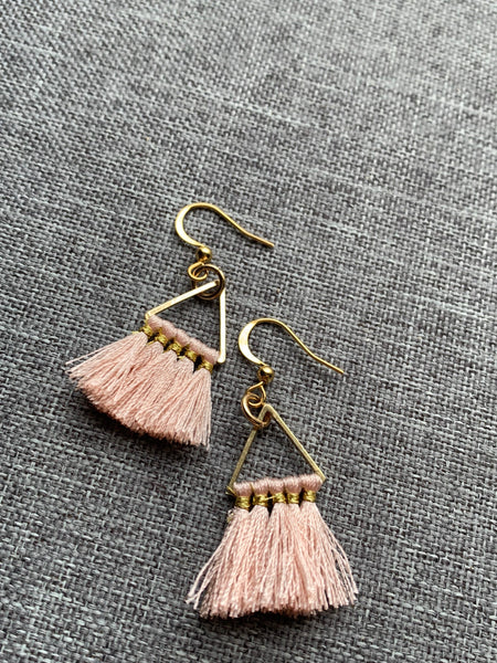 Boucles d’oreilles boho vintage tassel  rose Comme un ange