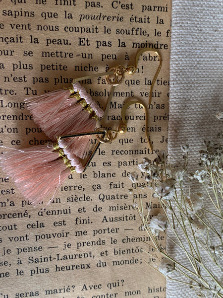 Boucles d’oreilles boho vintage tassel  rose Comme un ange