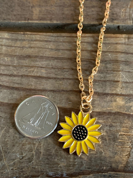 Collier breloque fleur tournesol jaune sur chaîne alliage de métaux or Comme un ange