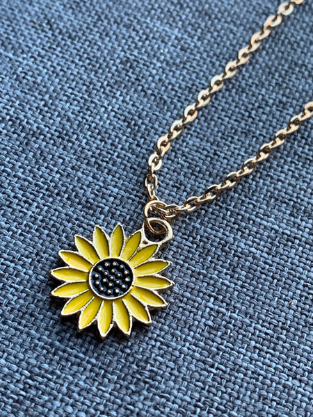 Collier breloque fleur tournesol jaune sur chaîne alliage de métaux or Comme un ange