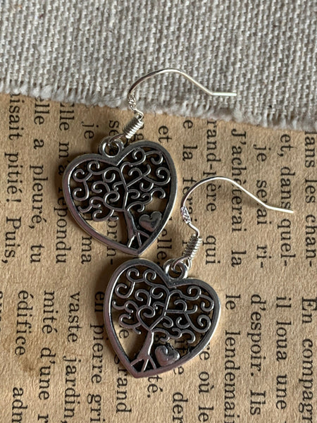 Boucles oreilles arbre de vie forme de coeur Comme un ange