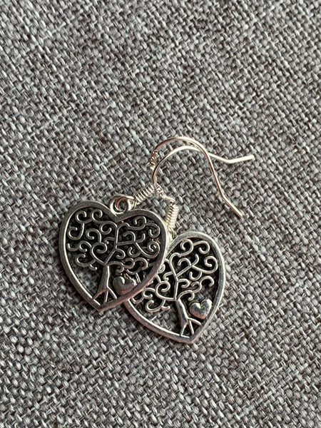 Boucles oreilles arbre de vie forme de coeur Comme un ange