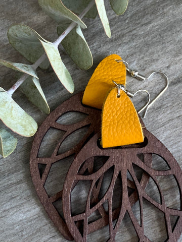 Boucles d’oreilles feuille bois Comme un ange