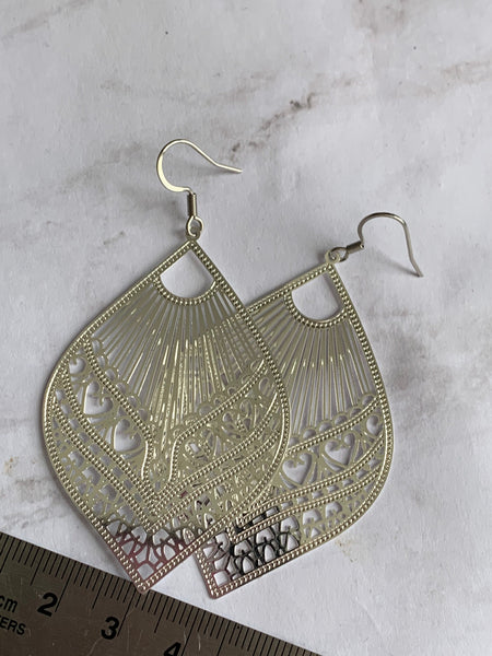 Boucles oreilles feuilles ton argent Comme un ange