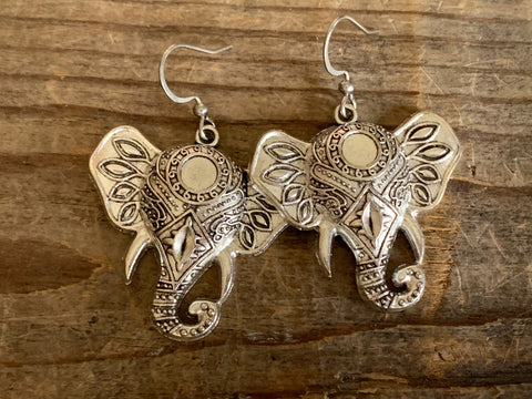 Boucles d’oreilles breloque éléphant argent mandala Comme un ange