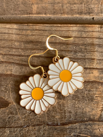 Boucles d’oreilles breloque fleur de marguerite blanche et jaune Comme un ange