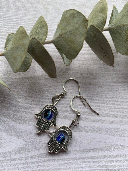 Boucles d’oreilles breloque main de Fatima fatma protection sur crochet alliage de métaux argent Comme un ange