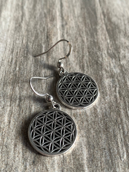 Boucles d’oreilles breloque fleur de vie mandala sur crochets en alliage de métaux argent Comme un ange