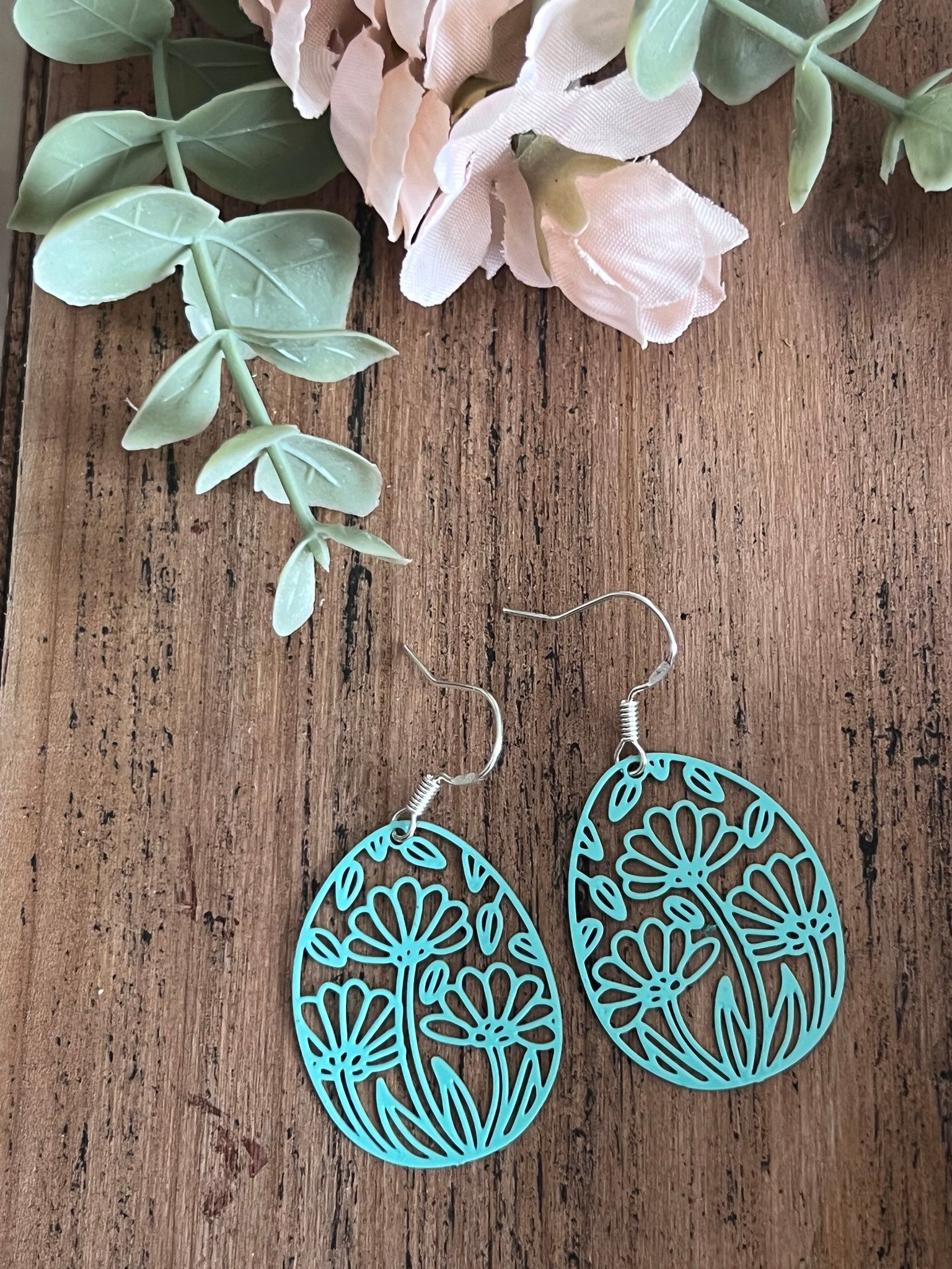 Boucles oreilles œuf de Pâques fleuris Comme un ange