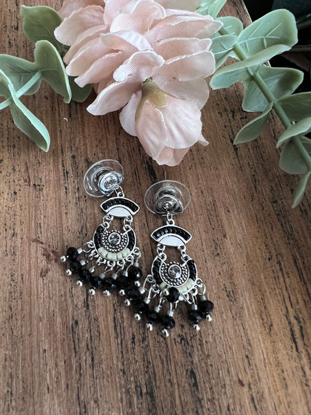 Boucles oreilles boho bohèmes noirs Comme un ange