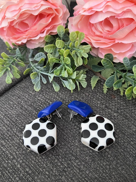 Boucles oreilles géométriques originales pois noirs bleu - Comme un ange