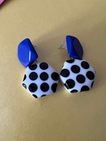 Boucles oreilles géométriques originales pois noirs bleu - Comme un ange