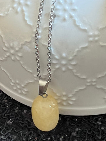 Pendentif collier jaune Comme un ange