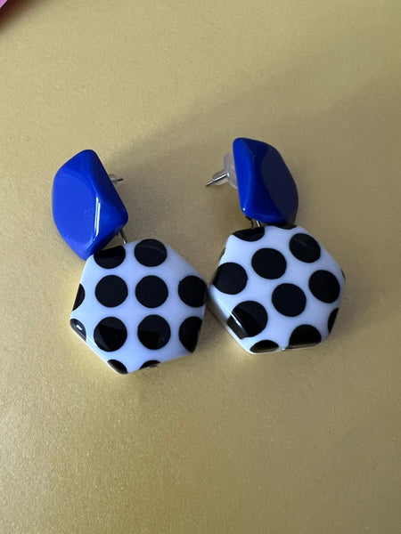 Boucles oreilles géométriques originales pois noirs bleu - Comme un ange