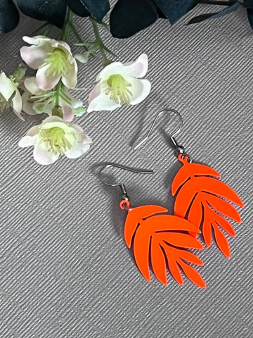 Boucles oreilles feuilles orange fluos Comme un ange