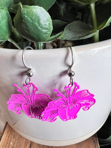 Boucles d’oreilles breloque fleur rose hibiscus hawaïenne tropicale Comme un ange