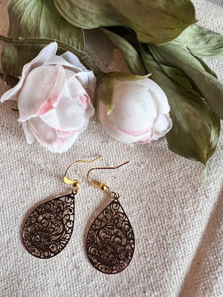 Boucles d’oreilles breloque goutte mandala alliage de métaux or Comme un ange