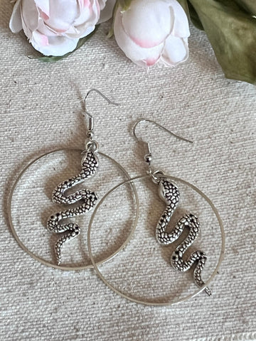 Boucles d’oreilles breloque serpent argent Comme un ange