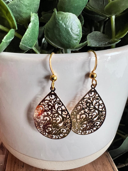 Boucles d’oreilles breloque goutte mandala alliage de métaux or Comme un ange