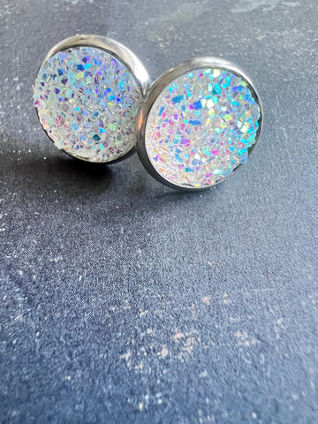 Cabochon givré blanc style imitation druzy Comme un ange