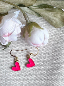 Boucles d’oreilles coeur rose fushia Comme un ange