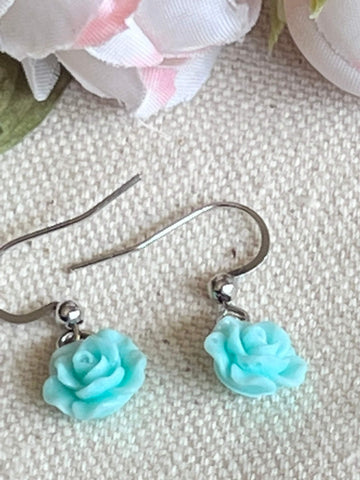 Bijoux boucles d’oreilles roses fleurs turquoises Comme un ange