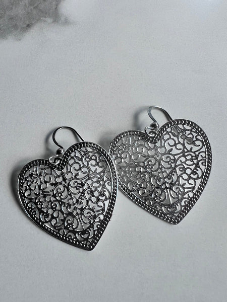 Boucles d’oreilles coeurs gris Comme un ange