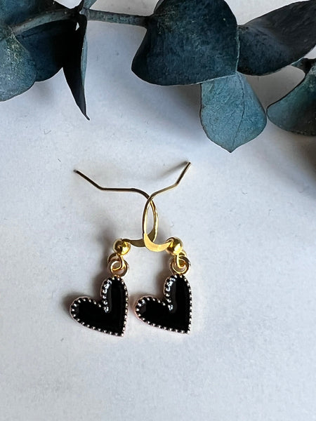 Boucles d’oreilles coeur noir Comme un ange