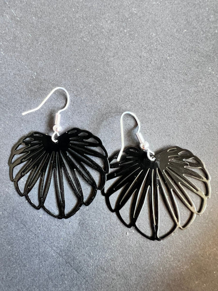 Bijoux boucles oreilles feuilles noires feuilles tropicales feuilles bananiers Comme un ange