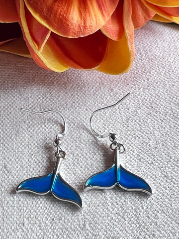 Boucles oreilles queue de baleine queue de sirène bleue Comme un ange