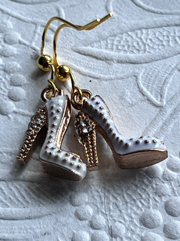 Boucles d’oreilles talons hauts blancs Comme un ange